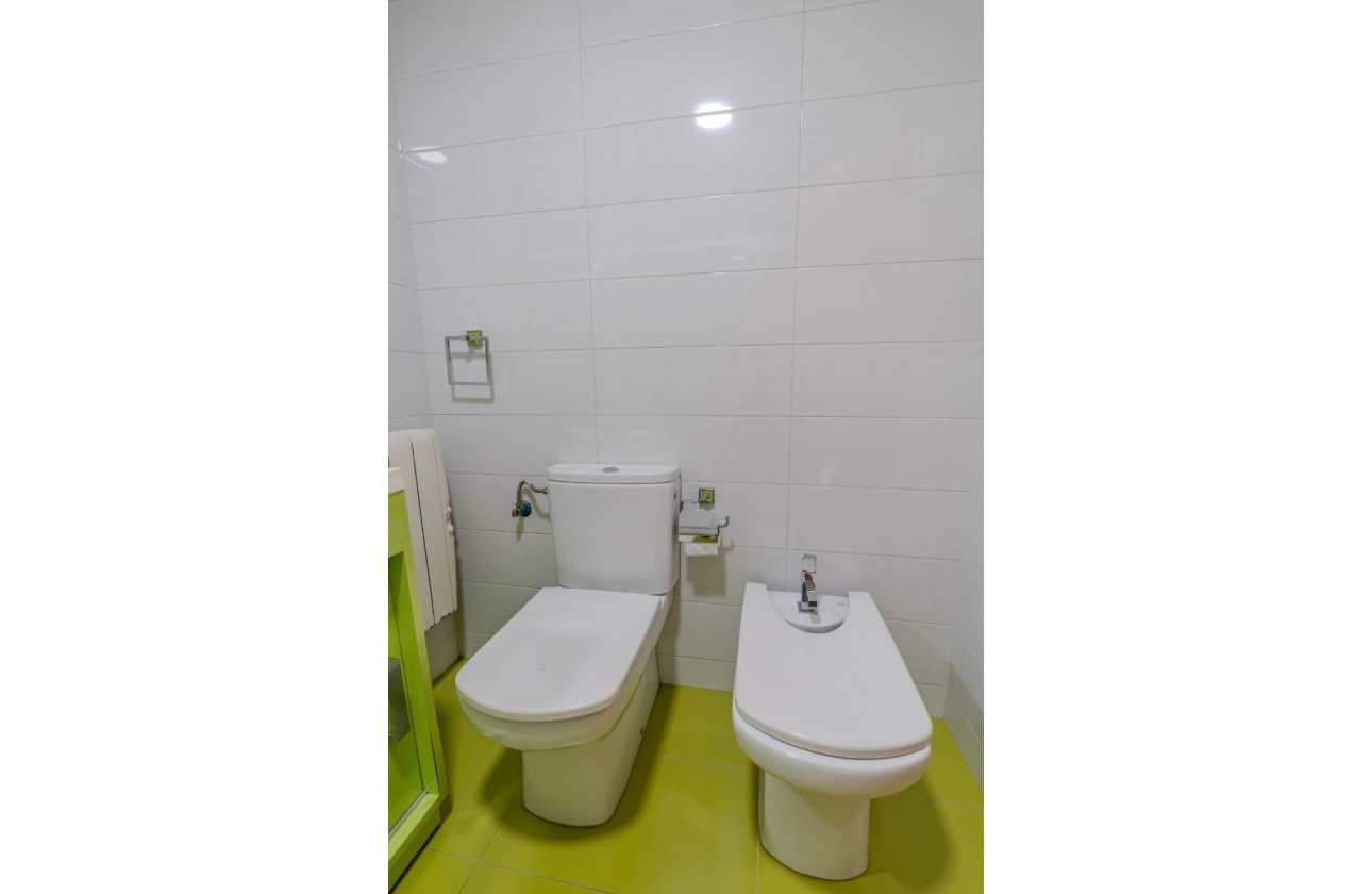 Resale - Apartment / flat - Guardamar del Segura