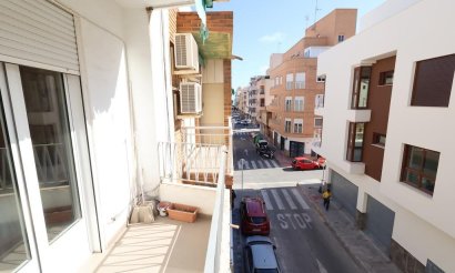 Reventa - Apartamento / piso - Torrevieja - Centro