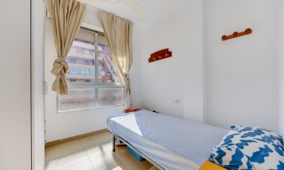Reventa - Apartamento / piso - Torrevieja - Playa del Acequión