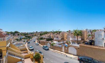 Resale - Townhouse - Orihuela Costa - Villamartin