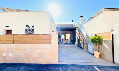 Revente - Villa / Semi detached - Los Montesinos