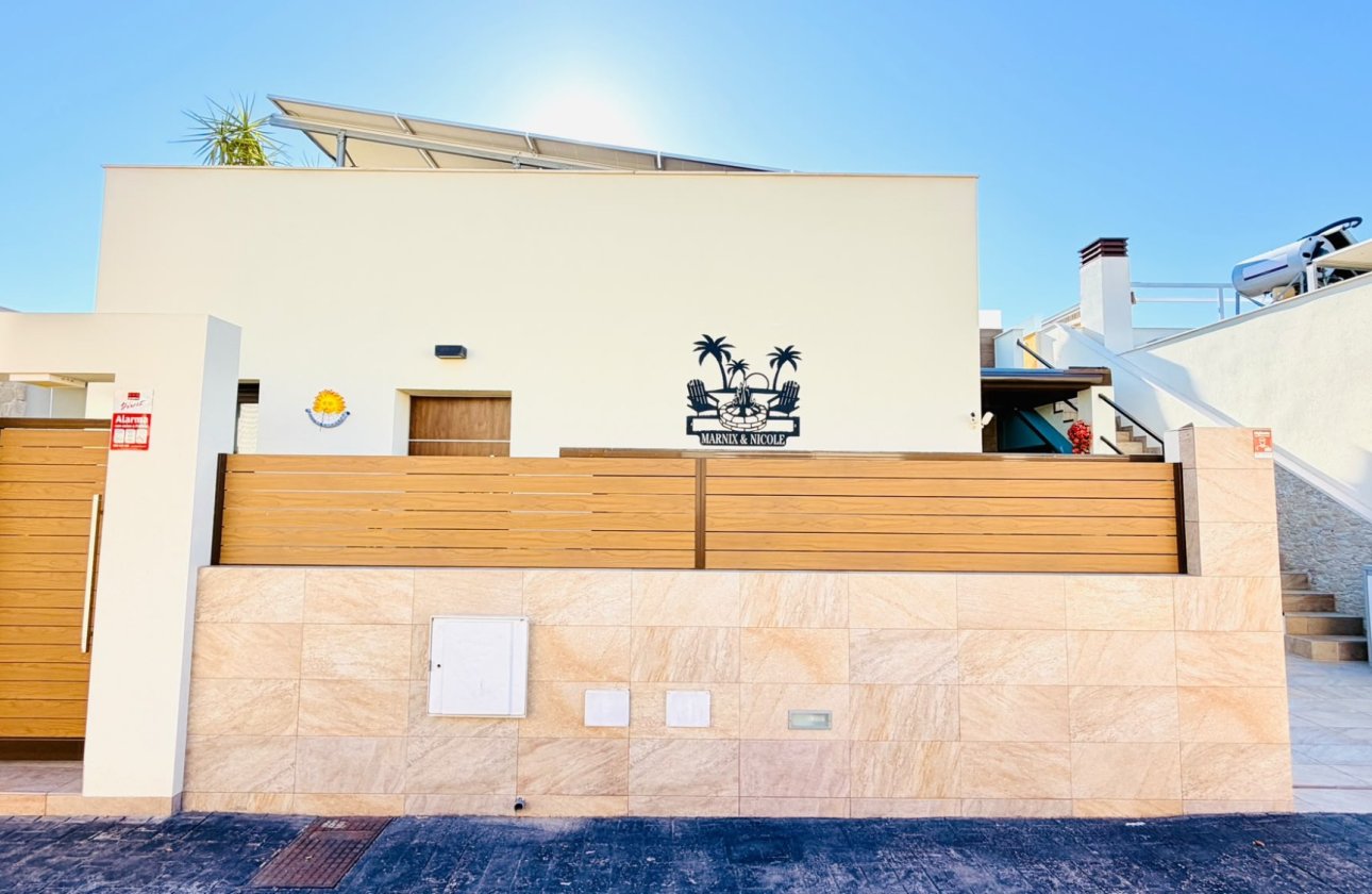 Revente - Villa / Semi detached - Los Montesinos
