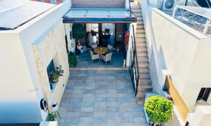 Revente - Villa / Semi detached - Los Montesinos