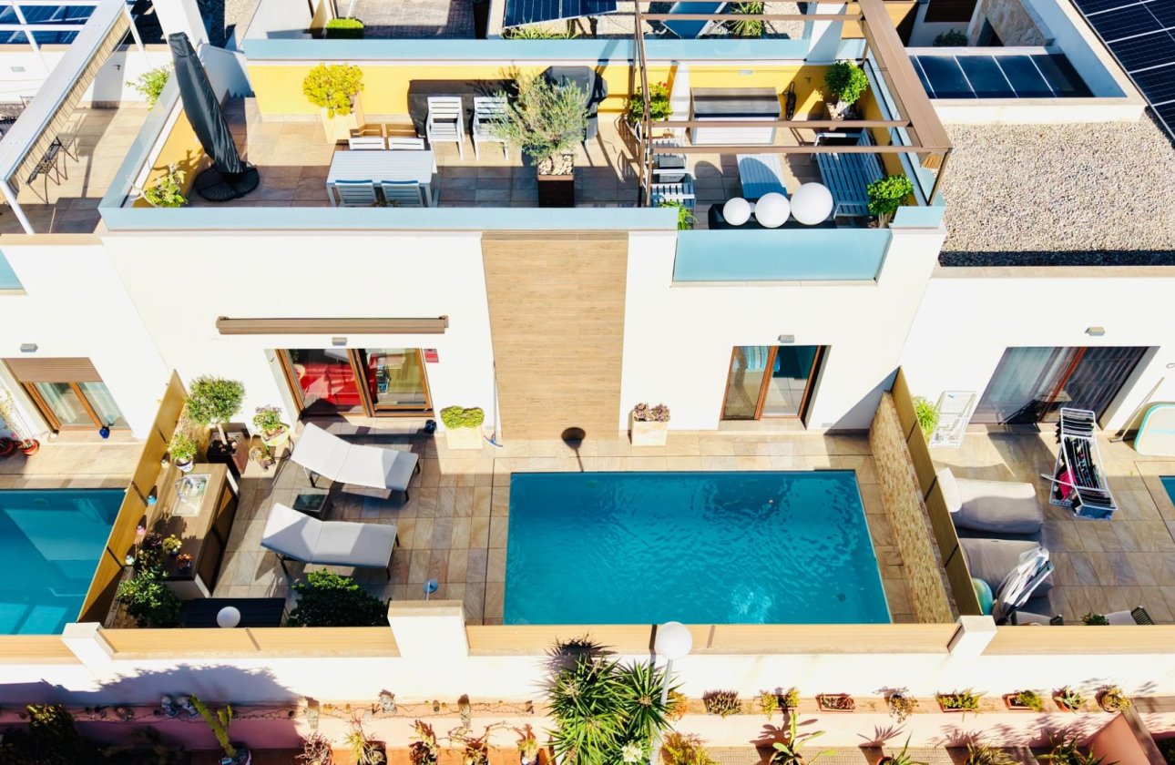 Revente - Villa / Semi detached - Los Montesinos