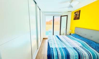 Revente - Villa / Semi detached - Los Montesinos