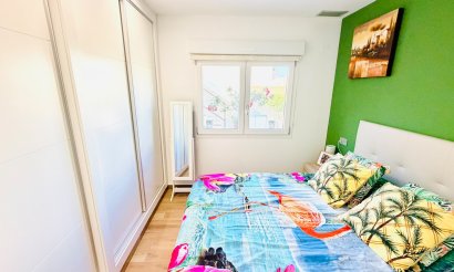 Revente - Villa / Semi detached - Los Montesinos