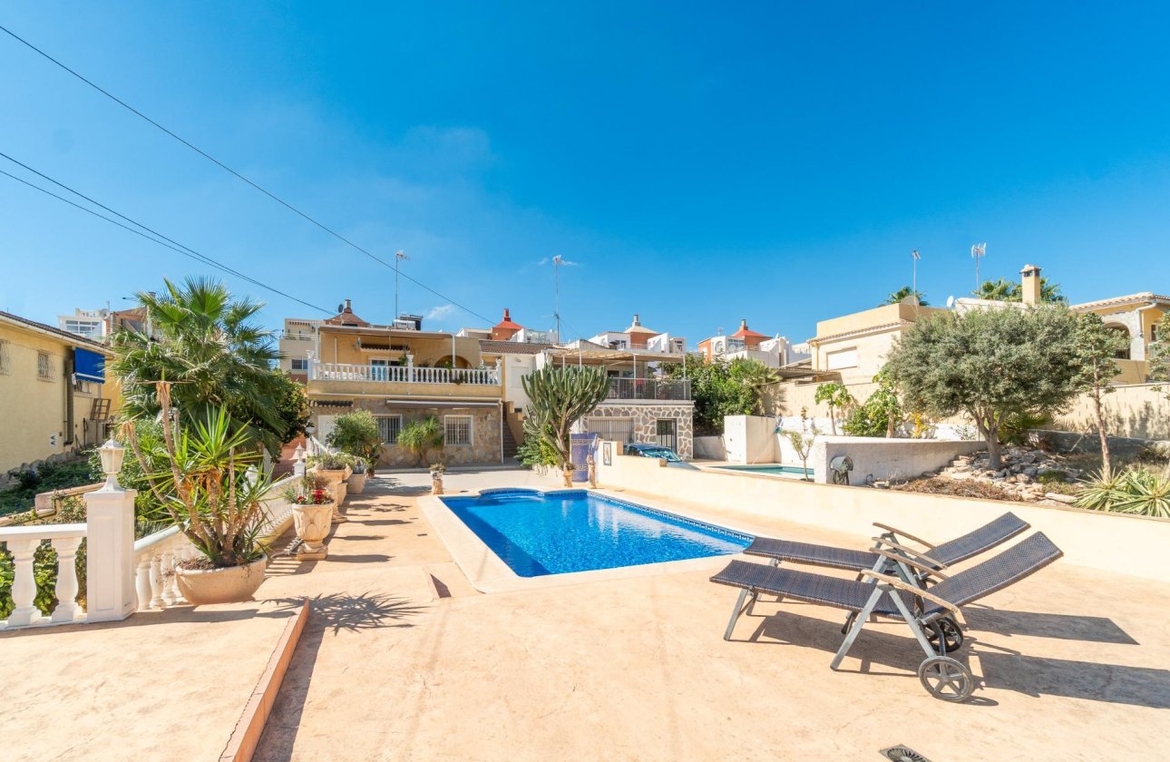 Reventa - Villa - Orihuela Costa - Los Balcones