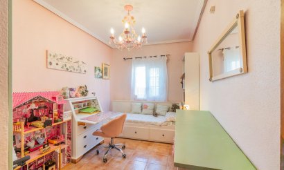 Reventa - Villa - Orihuela Costa - Los Balcones