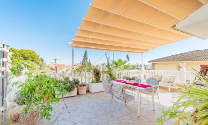 Reventa - Villa - Orihuela Costa - Los Balcones