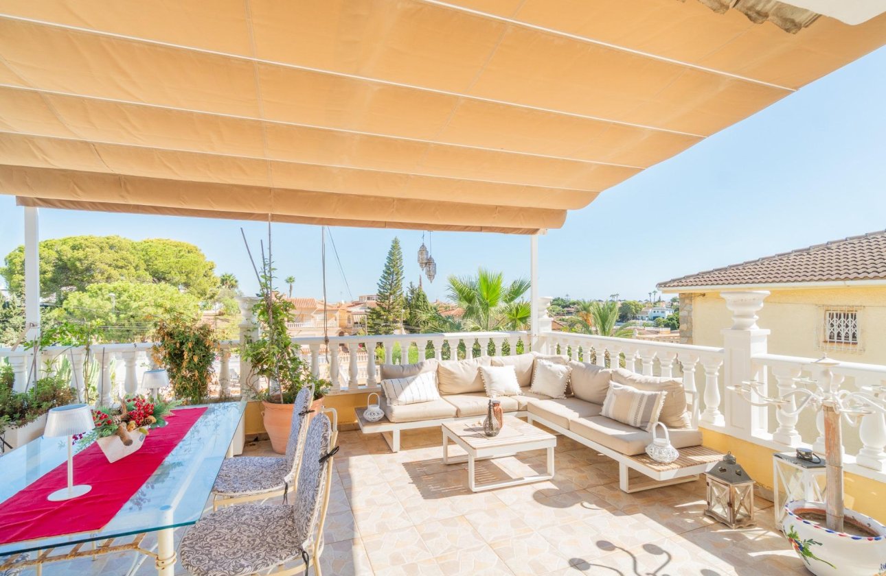 Reventa - Villa - Orihuela Costa - Los Balcones