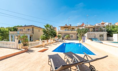 Reventa - Villa - Orihuela Costa - Los Balcones