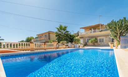 Reventa - Villa - Orihuela Costa - Los Balcones