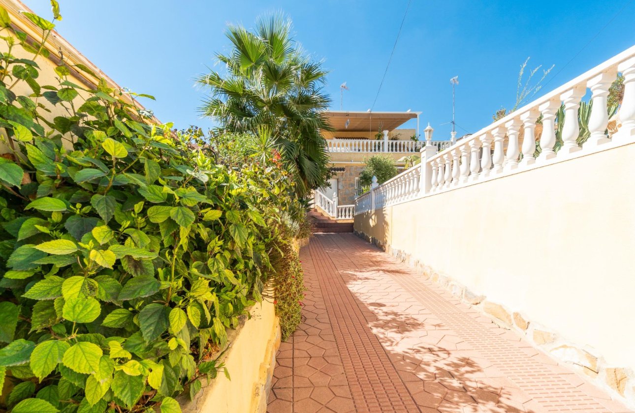 Reventa - Villa - Orihuela Costa - Los Balcones
