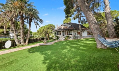 Resale - Villa - Orihuela Costa - Campoamor