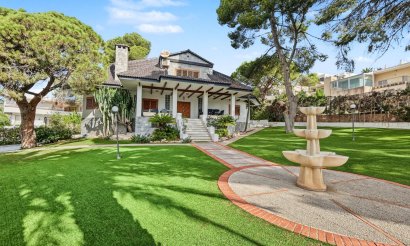 Resale - Villa - Orihuela Costa - Campoamor