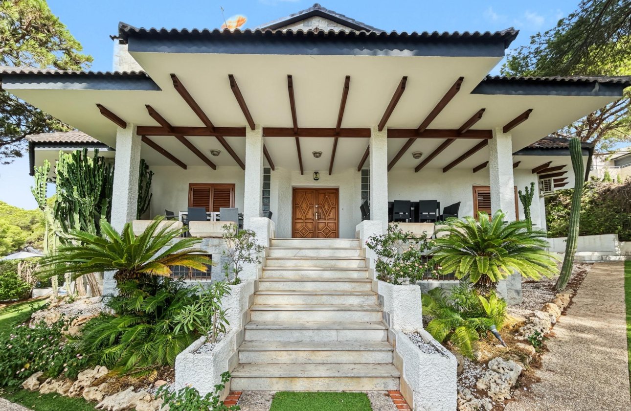 Resale - Villa - Orihuela Costa - Campoamor