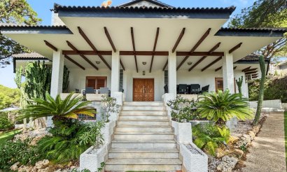 Resale - Villa - Orihuela Costa - Campoamor