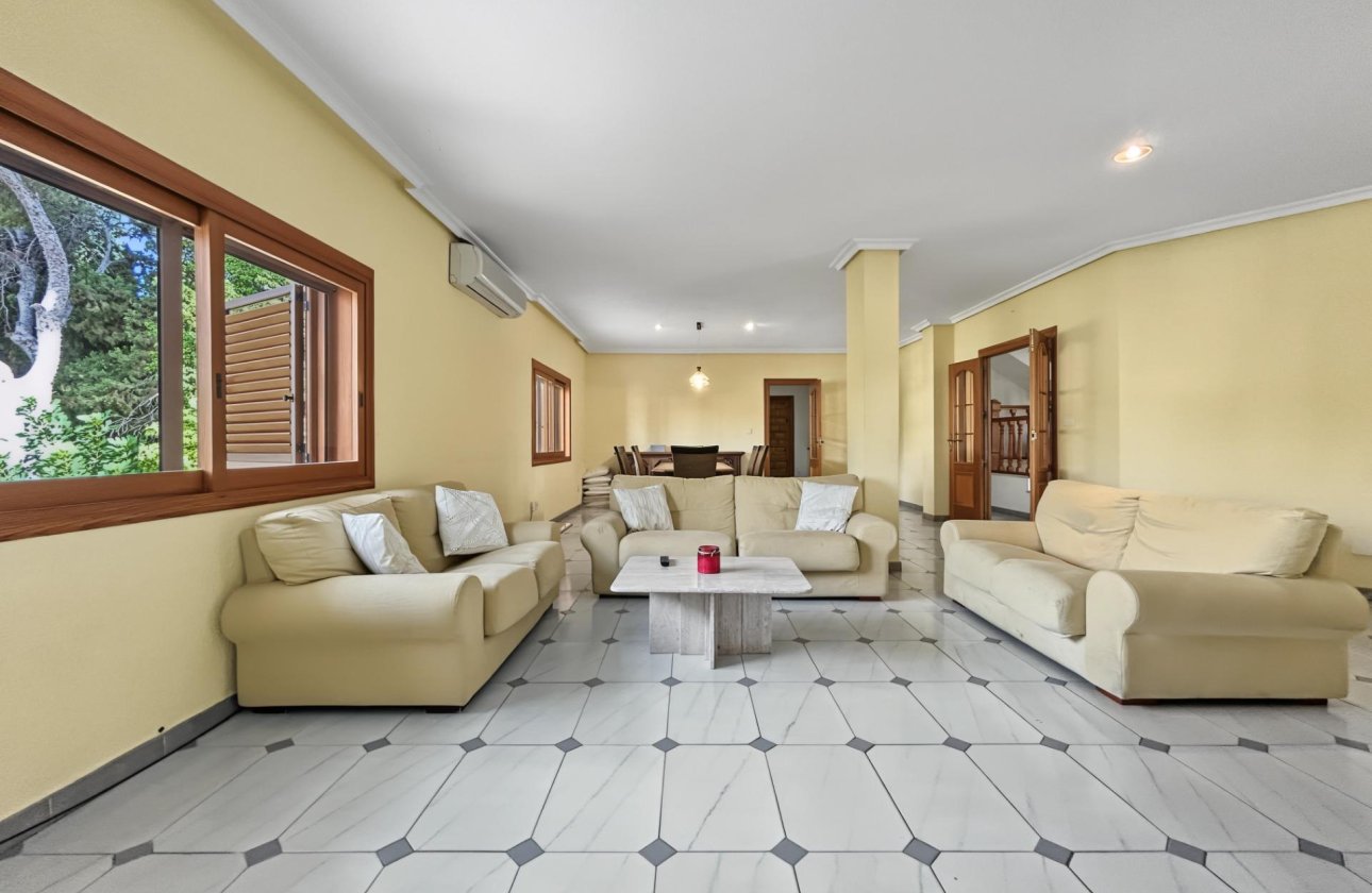 Resale - Villa - Orihuela Costa - Campoamor