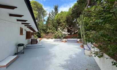 Resale - Villa - Orihuela Costa - Campoamor
