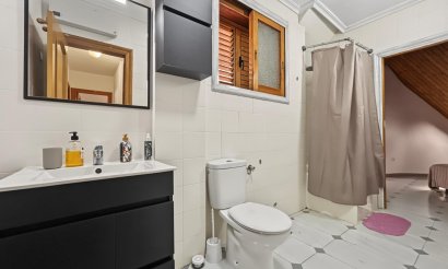 Resale - Villa - Orihuela Costa - Campoamor