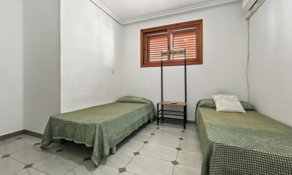 Resale - Villa - Orihuela Costa - Campoamor