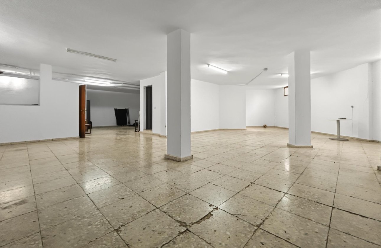 Resale - Villa - Orihuela Costa - Campoamor
