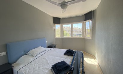 Resale - Villa / Semi detached - Villamartin