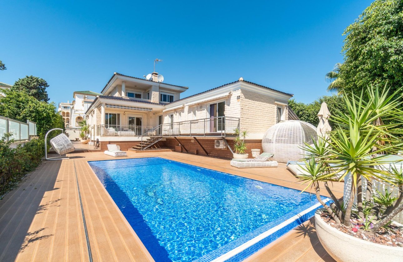 Resale - Villa - Torrevieja - Torre la mata