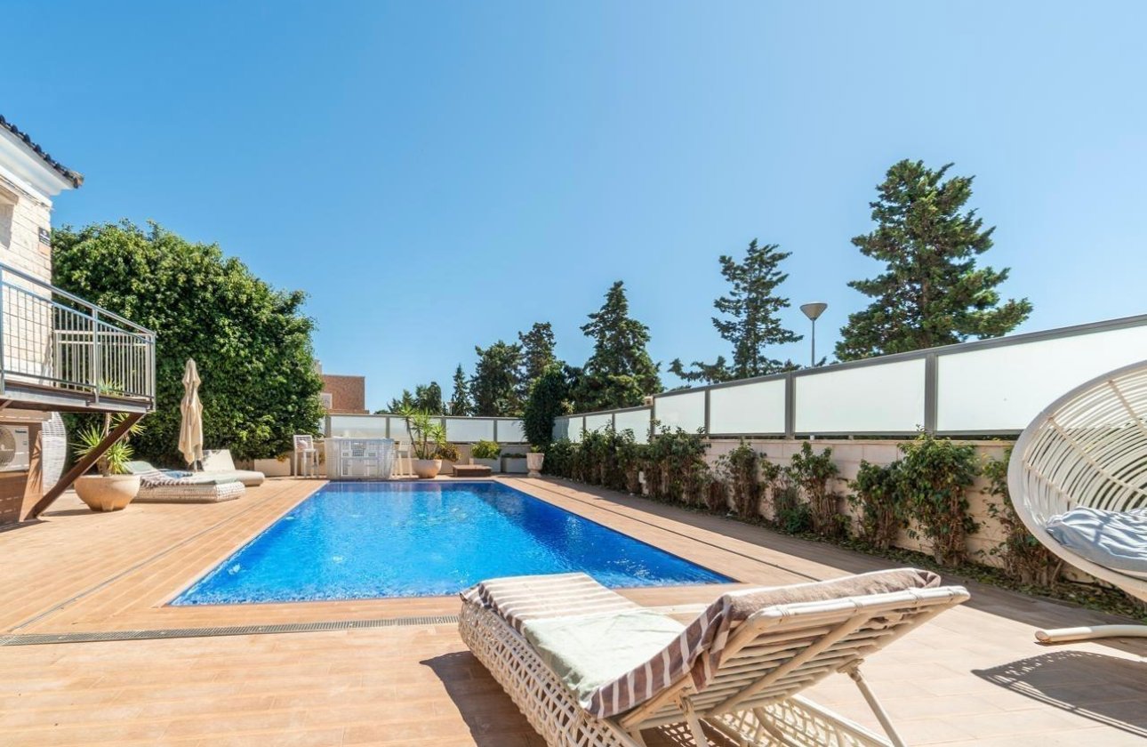 Resale - Villa - Torrevieja - Torre la mata