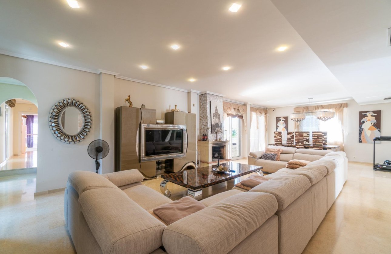 Resale - Villa - Torrevieja - Torre la mata