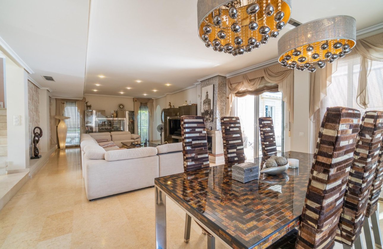 Resale - Villa - Torrevieja - Torre la mata