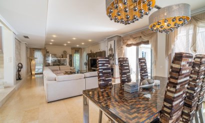 Resale - Villa - Torrevieja - Torre la mata