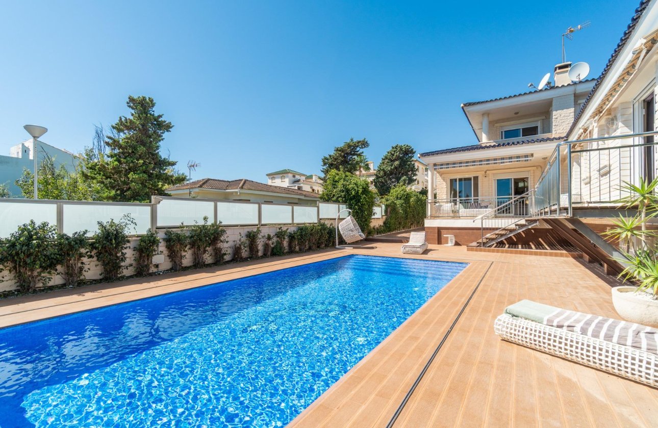 Resale - Villa - Torrevieja - Torre la mata