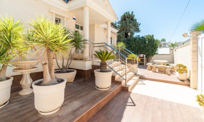 Resale - Villa - Torrevieja - Torre la mata