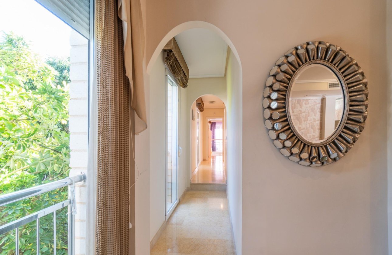 Resale - Villa - Torrevieja - Torre la mata