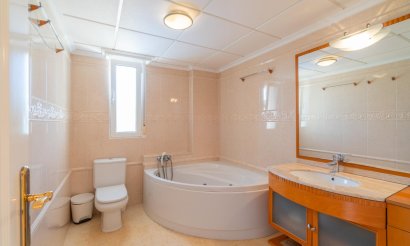 Resale - Villa - Torrevieja - Torre la mata