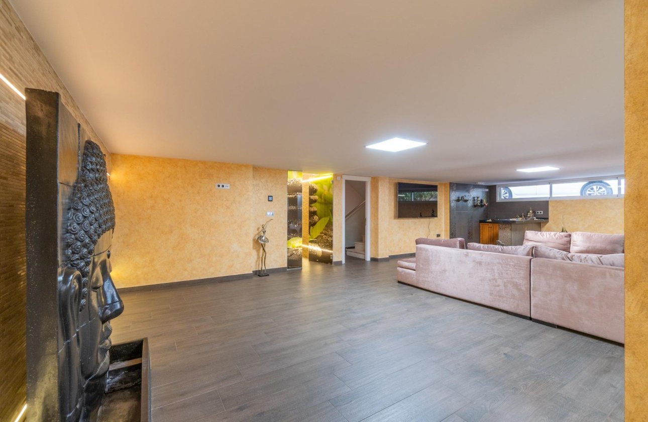 Resale - Villa - Torrevieja - Torre la mata