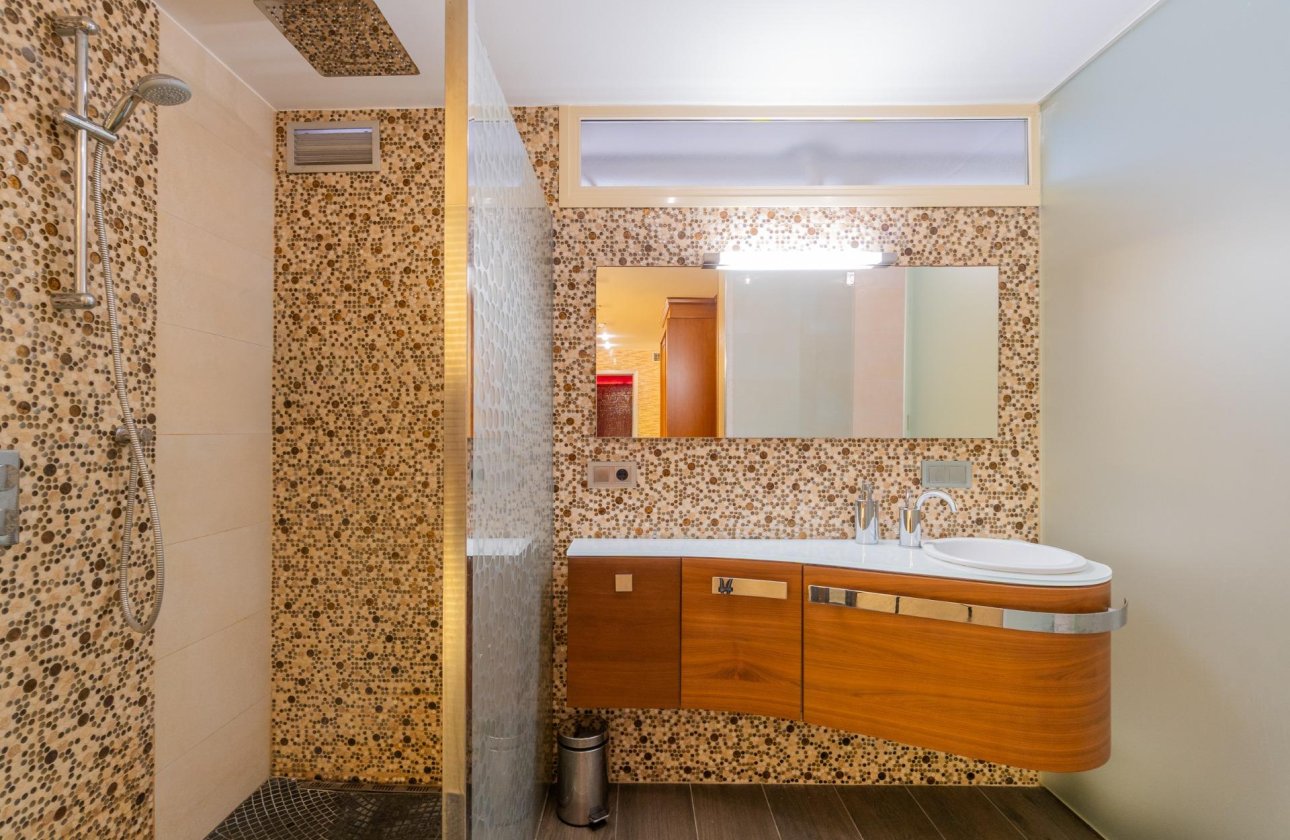 Resale - Villa - Torrevieja - Torre la mata