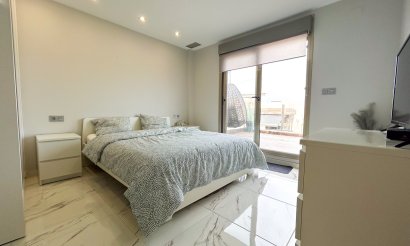 Resale - Villa - Orihuela Costa - Villamartin