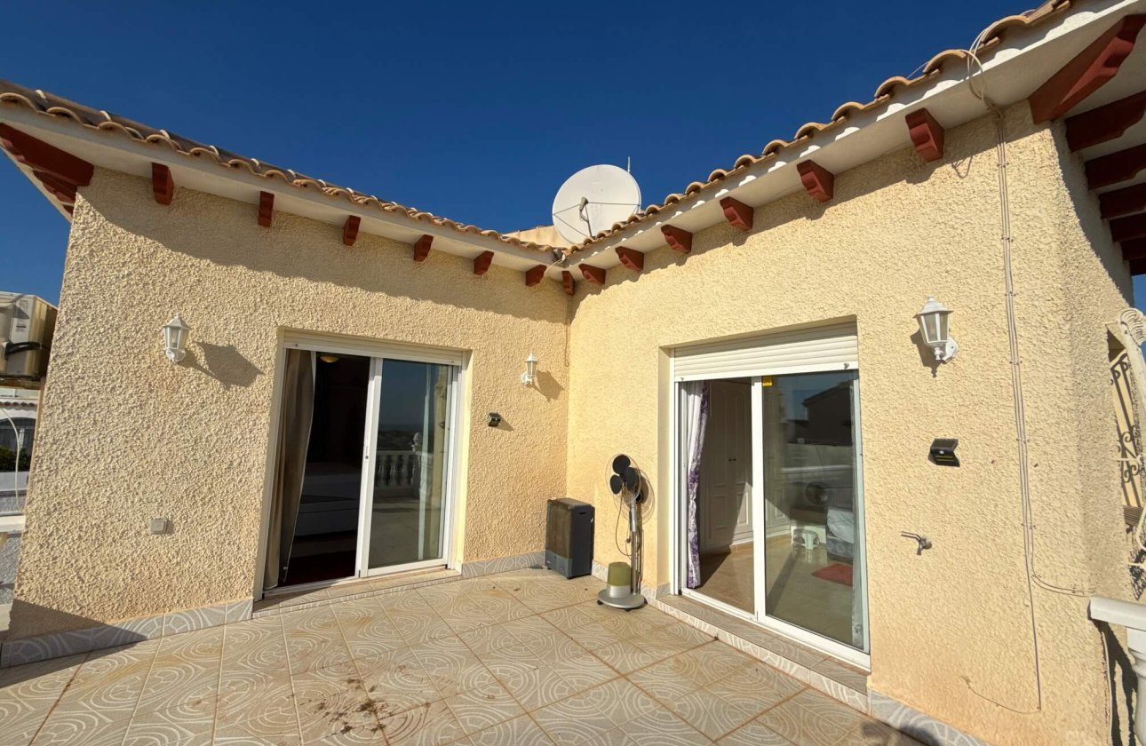 Resale - Villa - Villamartin