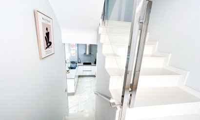 Resale - Villa - Orihuela Costa - Villamartin