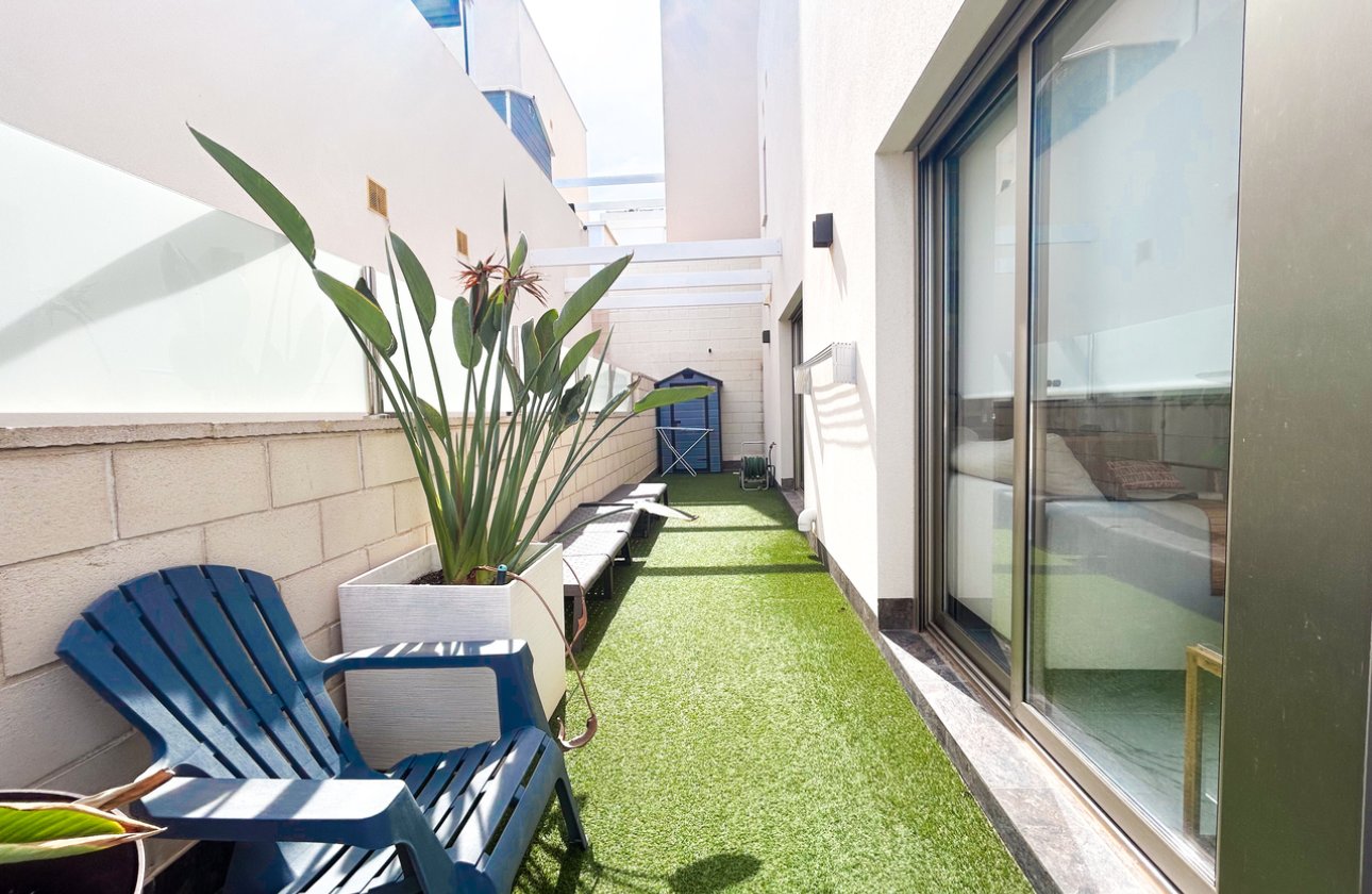 Resale - Villa - Orihuela Costa - Villamartin