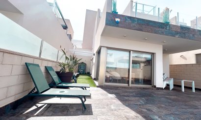 Resale - Villa - Orihuela Costa - Villamartin