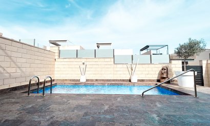 Resale - Villa - Orihuela Costa - Villamartin