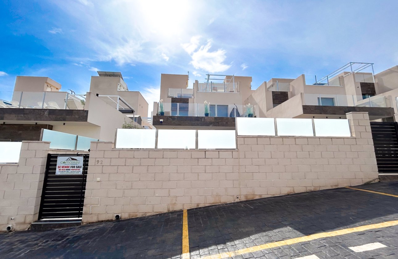 Resale - Villa - Orihuela Costa - Villamartin