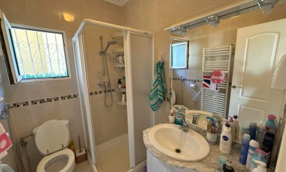 Resale - Villa - Villamartin