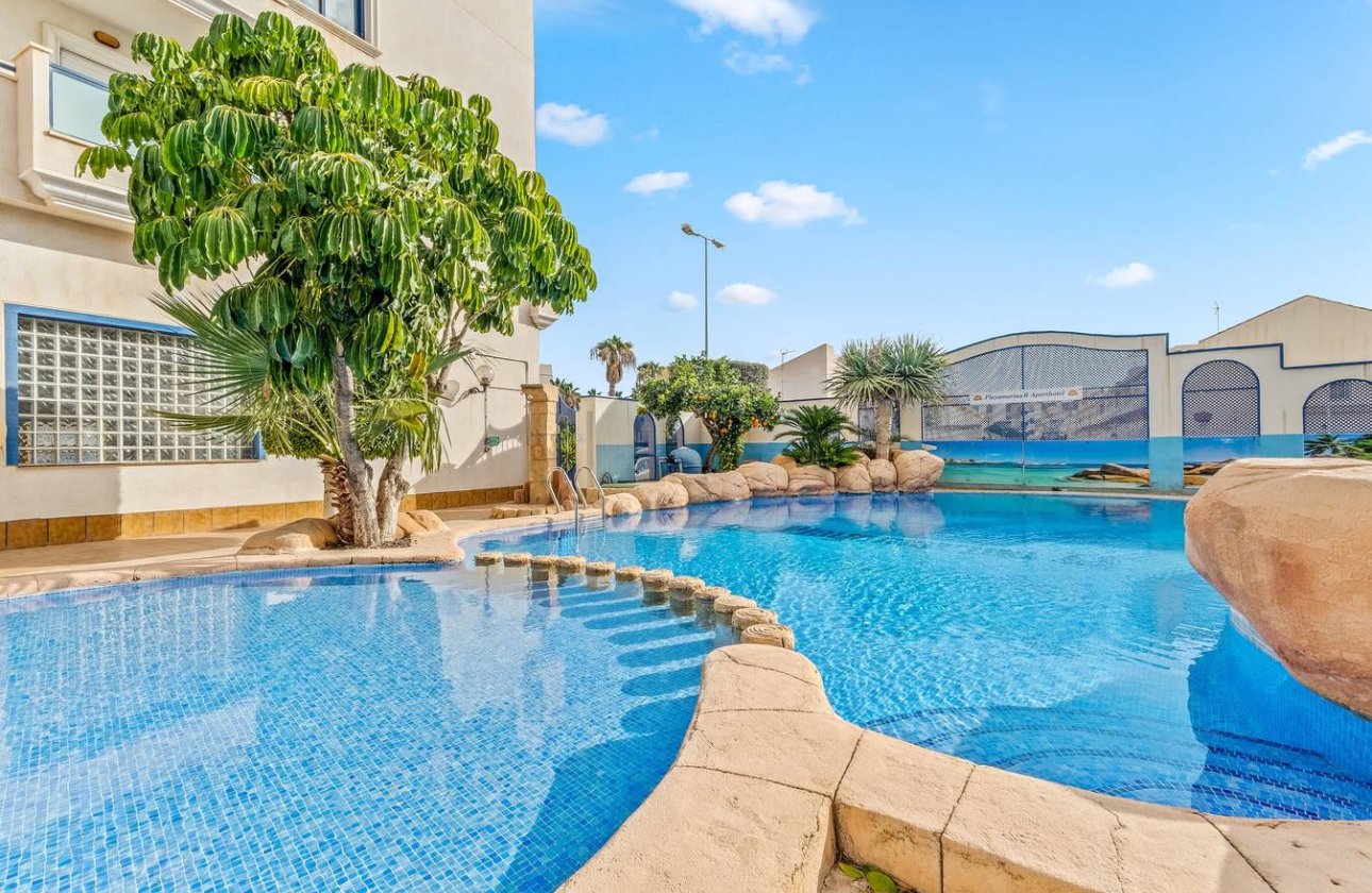 Resale - Apartment / flat - Cabo Roig