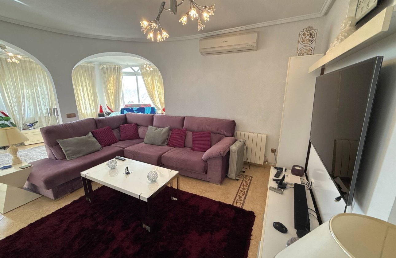 Resale - Villa - Villamartin