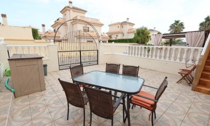 Resale - Bungalow - Orihuela Costa - La Zenia
