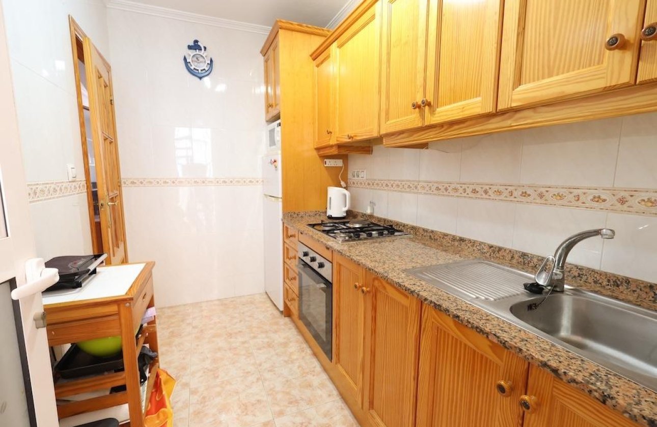 Resale - Bungalow - Orihuela Costa - La Zenia